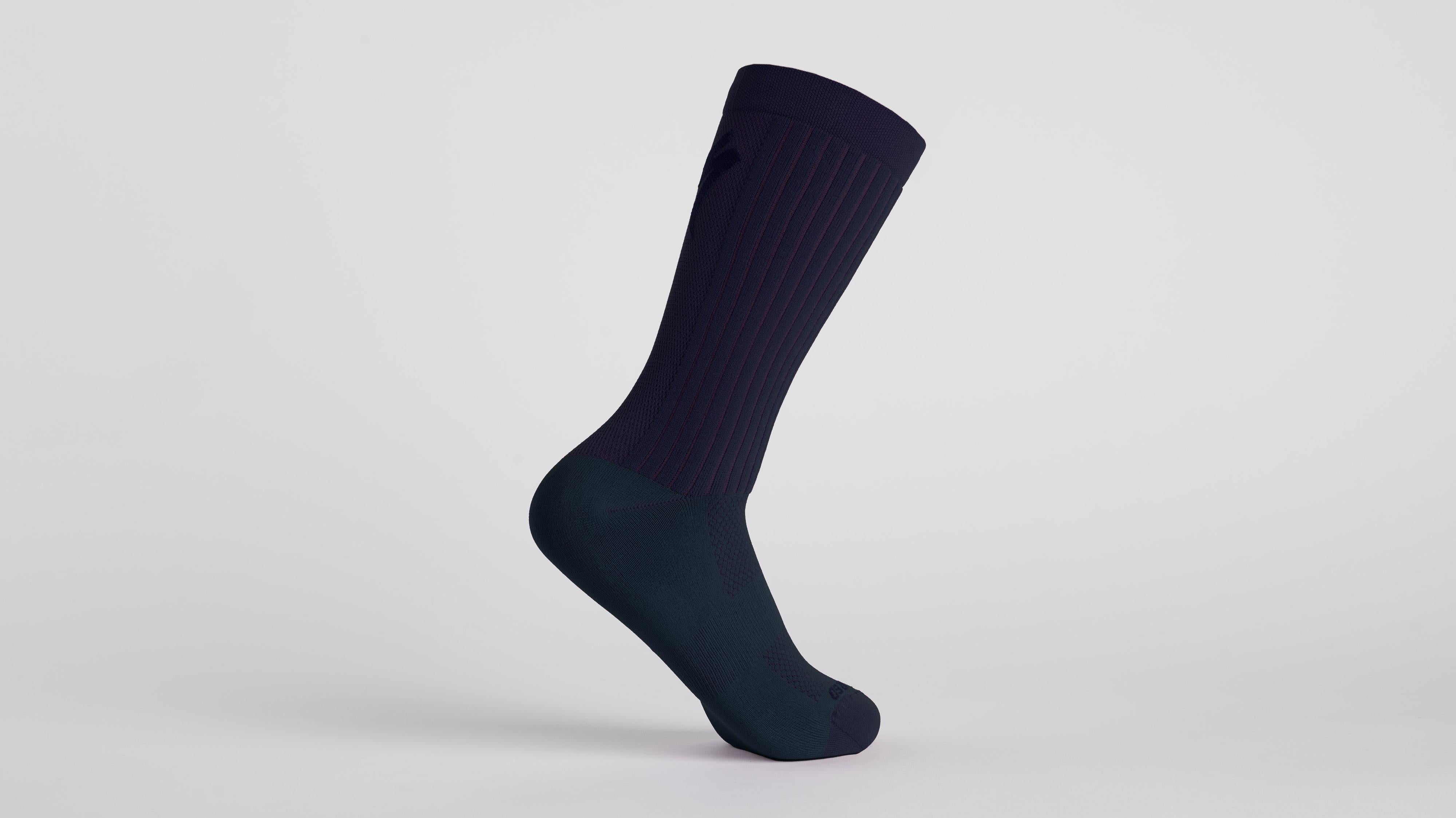 Hydrogen Aero Tall Road Socks