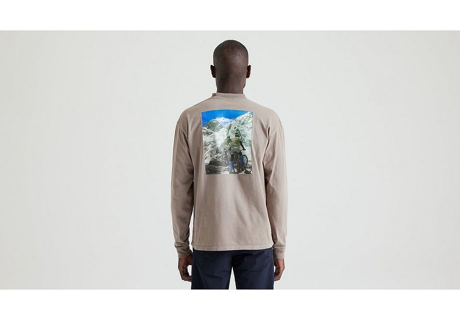 Graphic Long Sleeve Relaxed T-Shirt